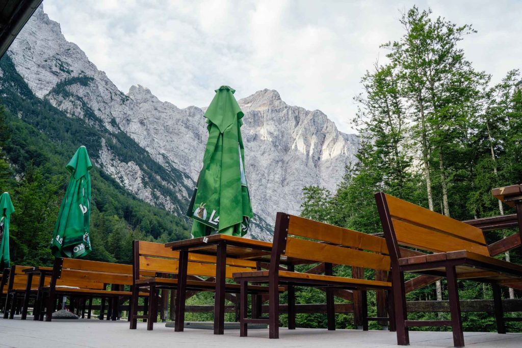 Aljažev Dom 10 Planinsko društvo Dovje - Mojstrana Planinsko društvo Dovje - Mojstrana 7