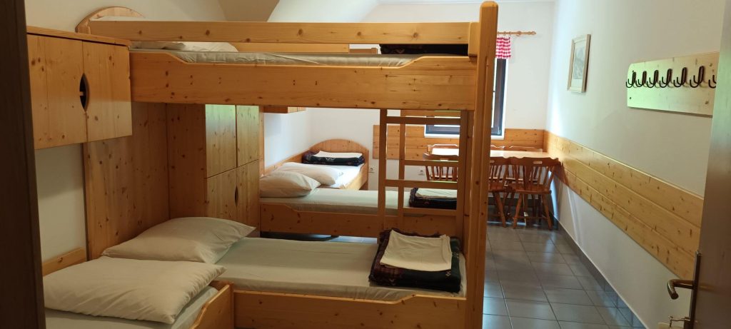 Planinsko društvo Dovje - Mojstrana 7